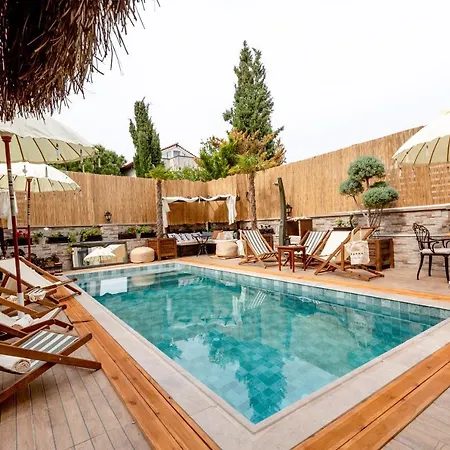 Hotel Parna Cunda