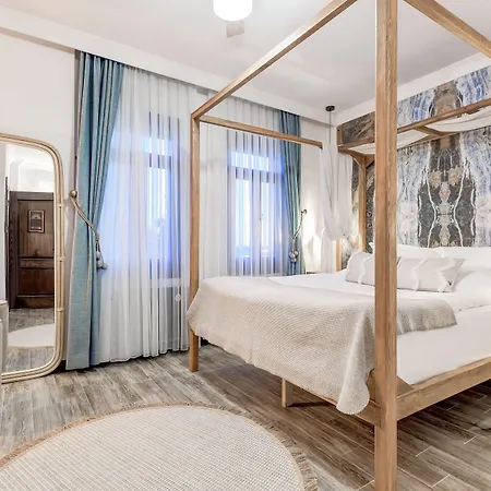 Hotel Parna Cunda